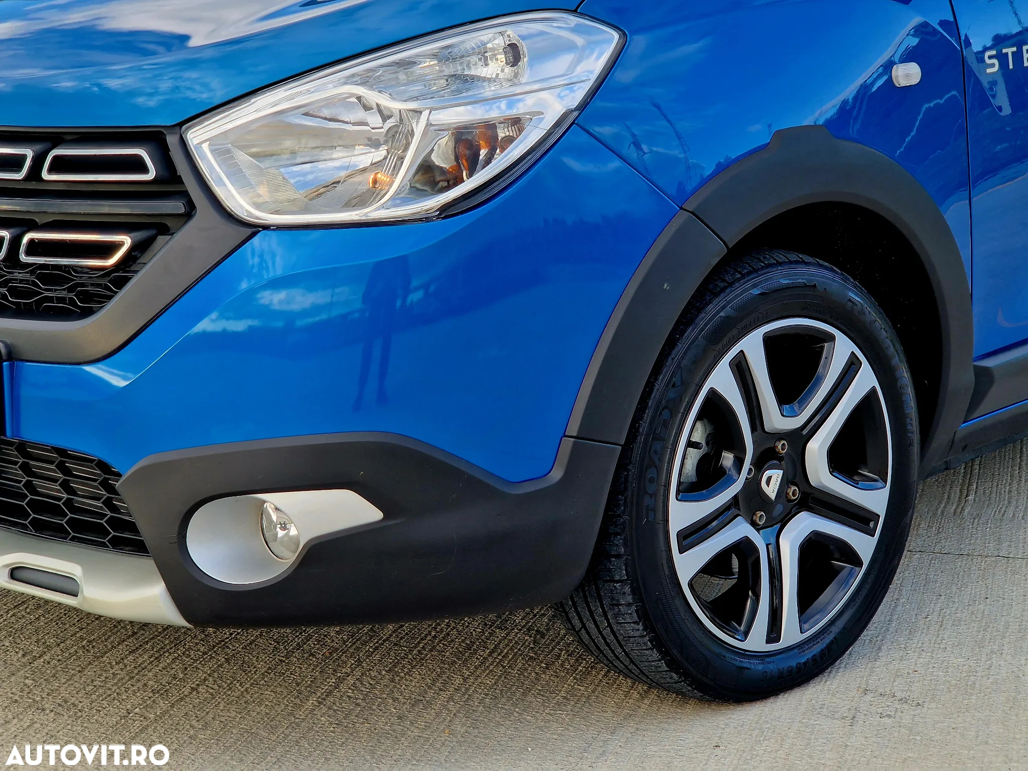 Dacia Lodgy 1.5 dCi Stepway - 12
