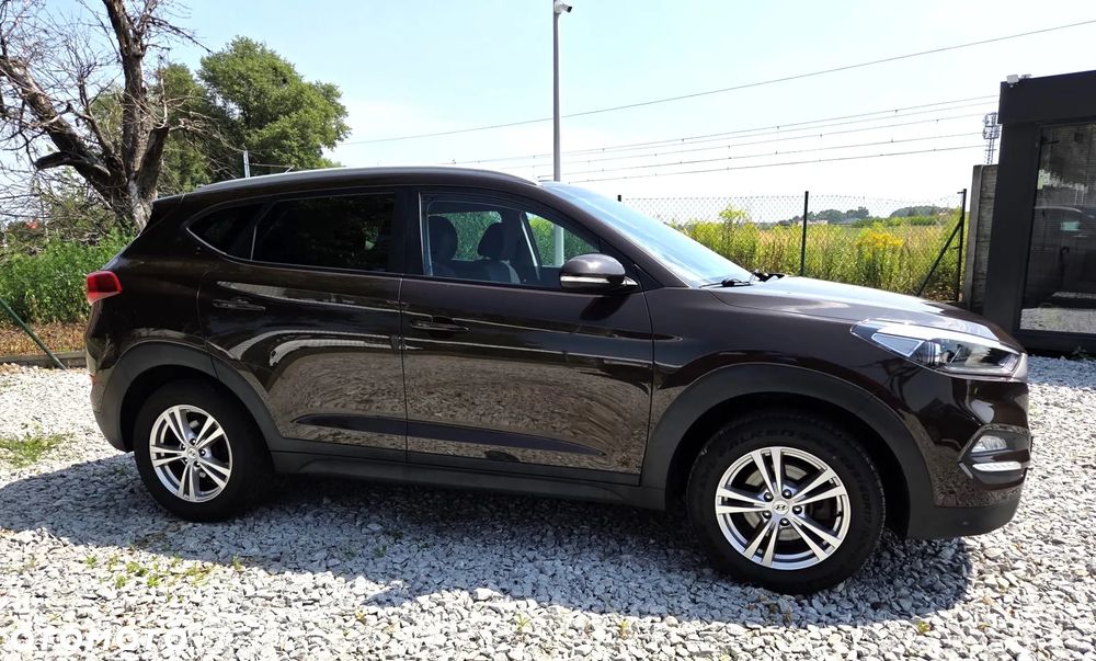 Hyundai Tucson 1.6 GDI BlueDrive Design 2WD - 11
