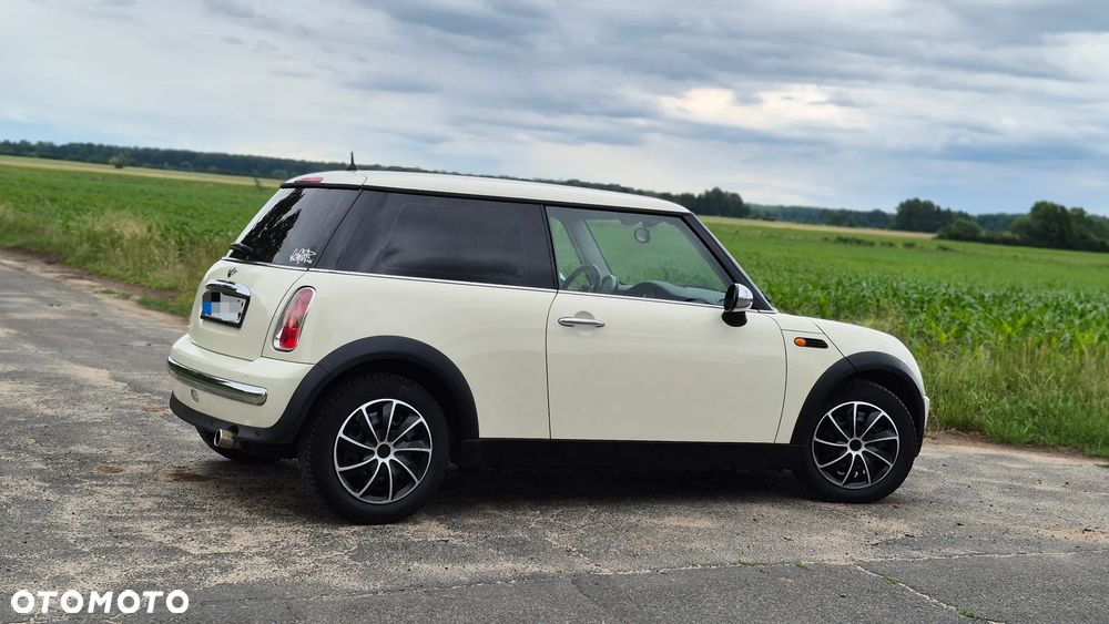 MINI ONE - 4