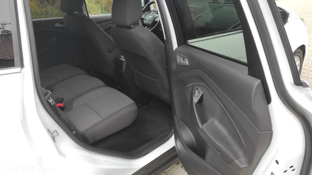 Ford C-MAX 2.0 TDCi Start-Stop-System Titanium - 13