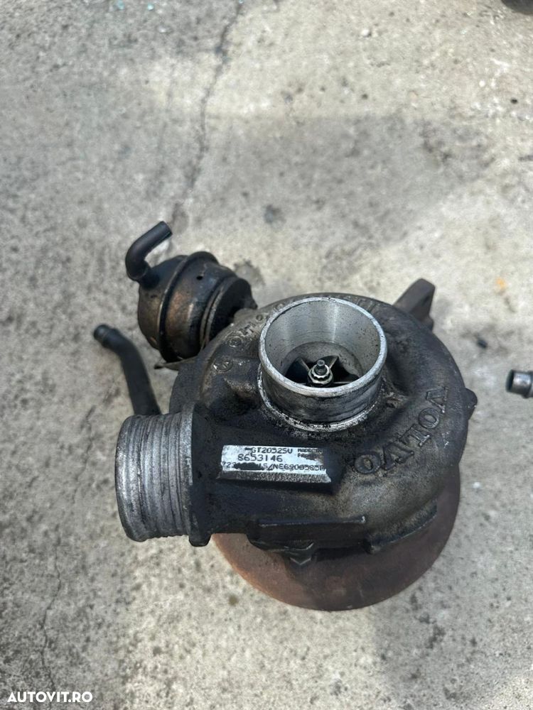 Turbina 2.4 Volvo XC90 XC70 8653146 - 1
