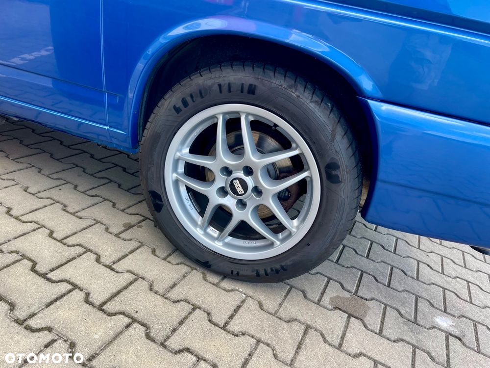 Volkswagen Multivan - 24