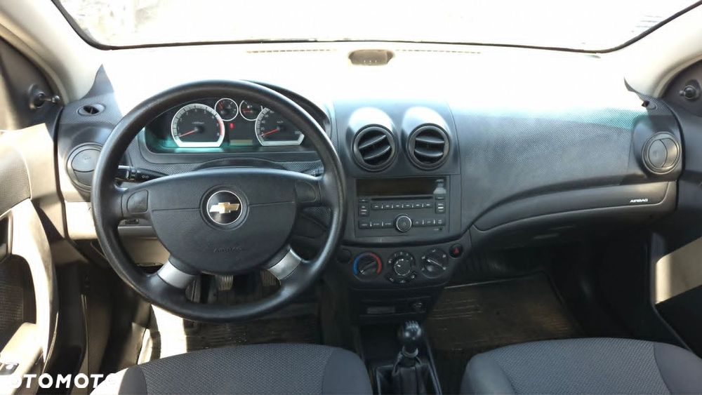 Chevrolet Aveo - 7