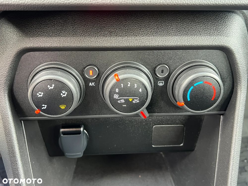 Dacia Sandero - 26
