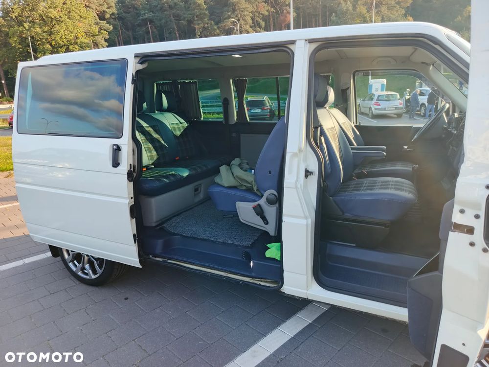 Volkswagen Caravelle TDI Basis - 2