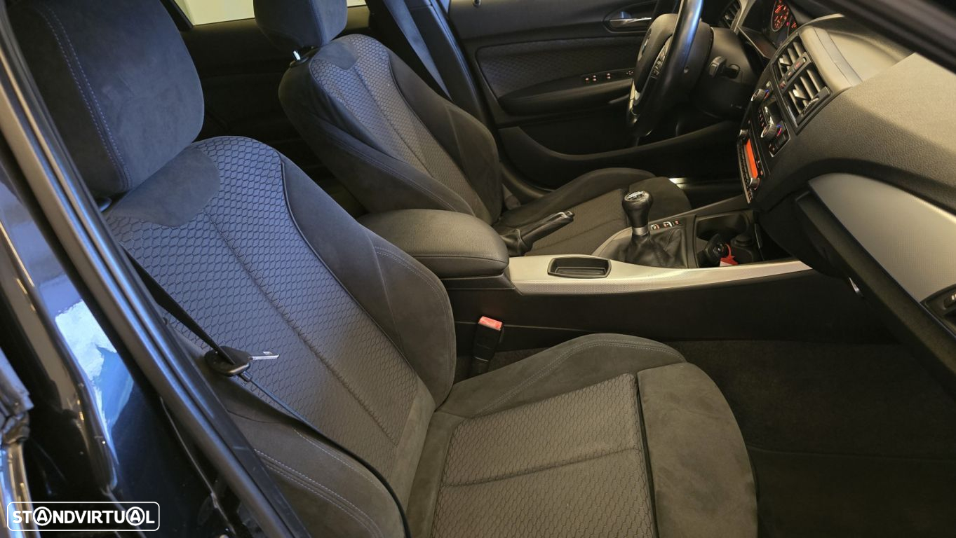 BMW 118 d Pack M - 43