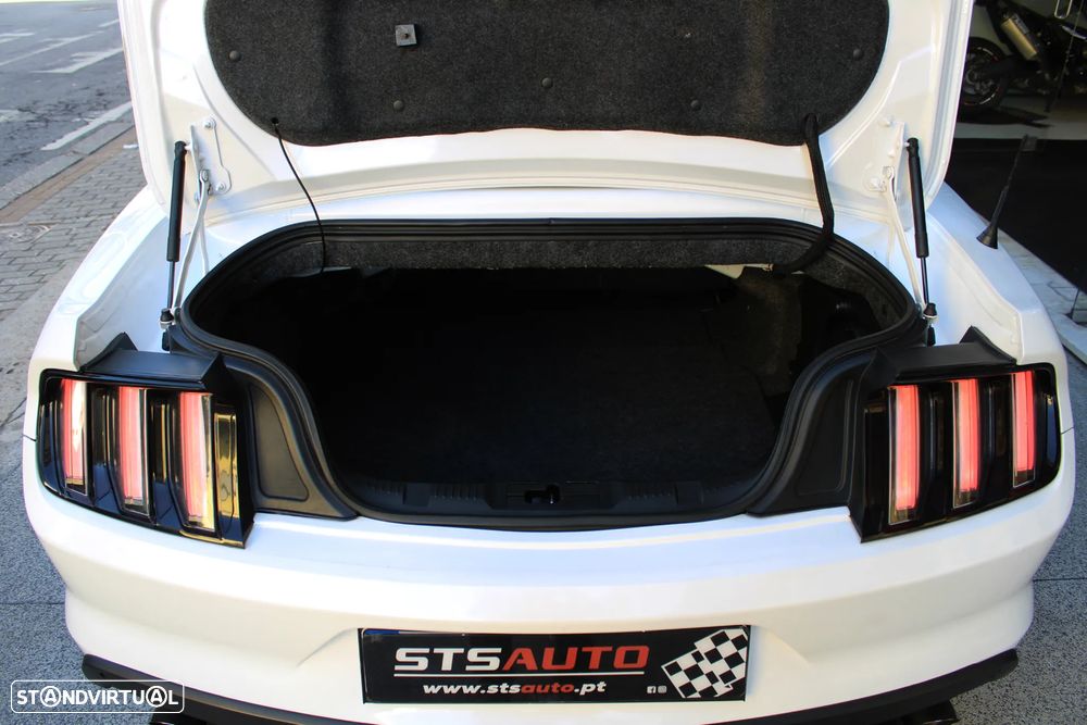 Ford Mustang Cabrio 2.3 Eco Boost - 54