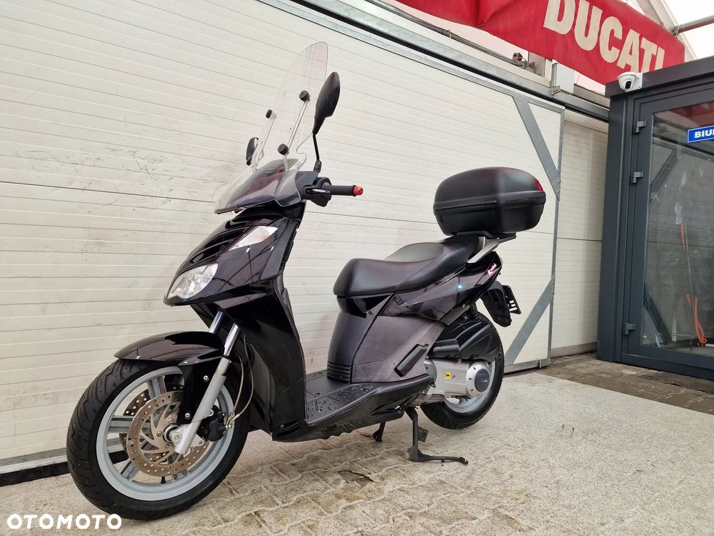 Aprilia Sportcity - 2