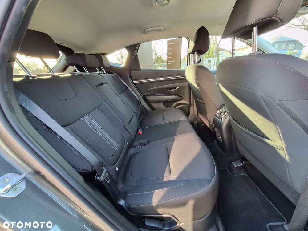 Hyundai Tucson 1.6 T-GDi HEV Executive 4WD - 17