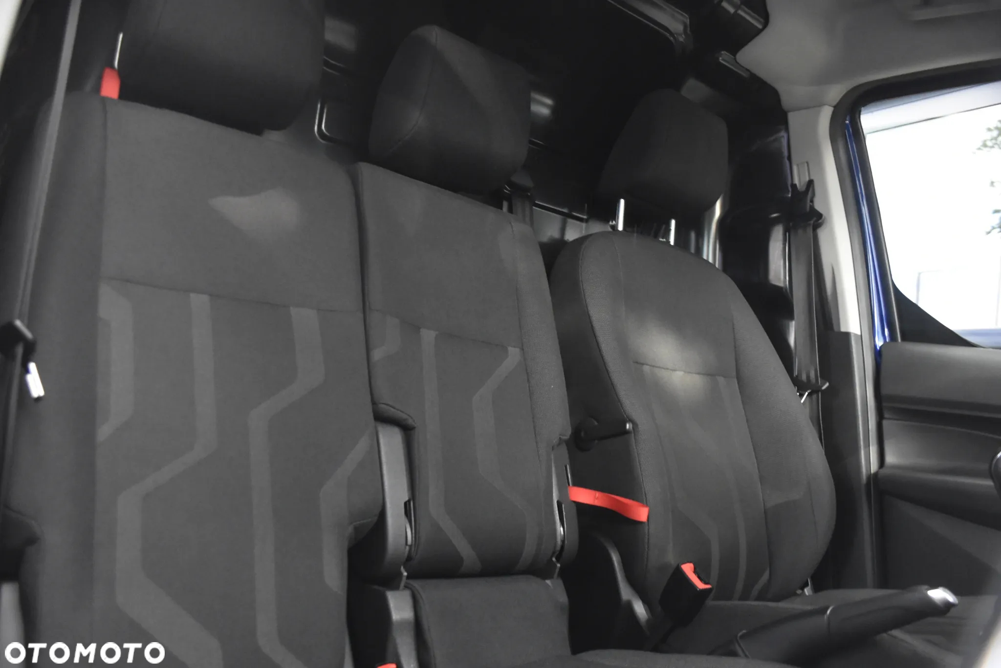 Ford Transit Connect - 13