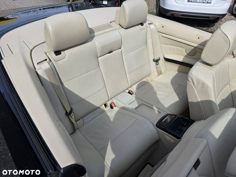 BMW Seria 3 320i Edition Exclusive - 37