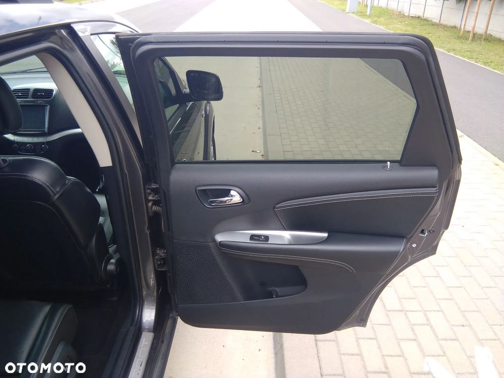 Fiat Freemont 2.0 Multijet 16V DPF Automatik Allrad Lounge - 24