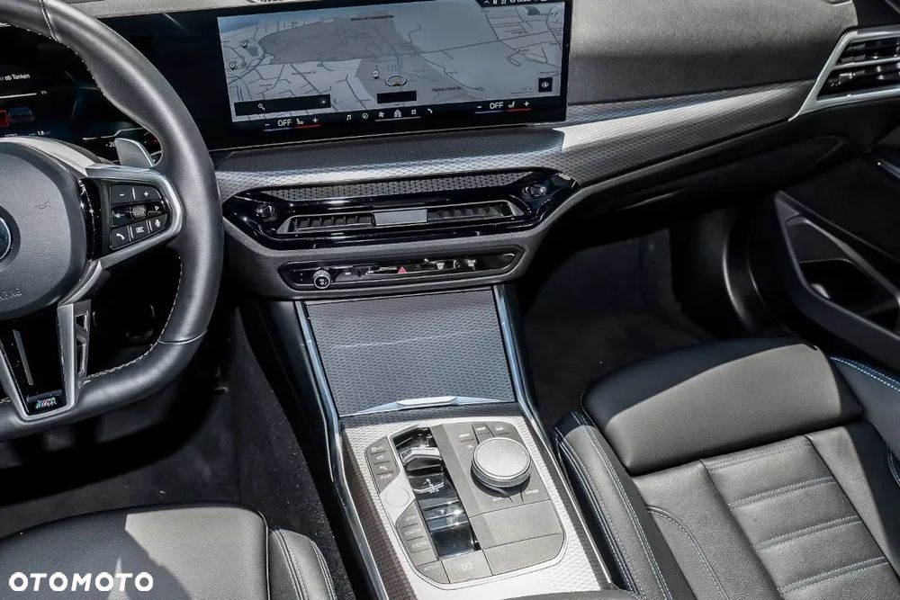 BMW Seria 3 330i xDrive M Sport - 21