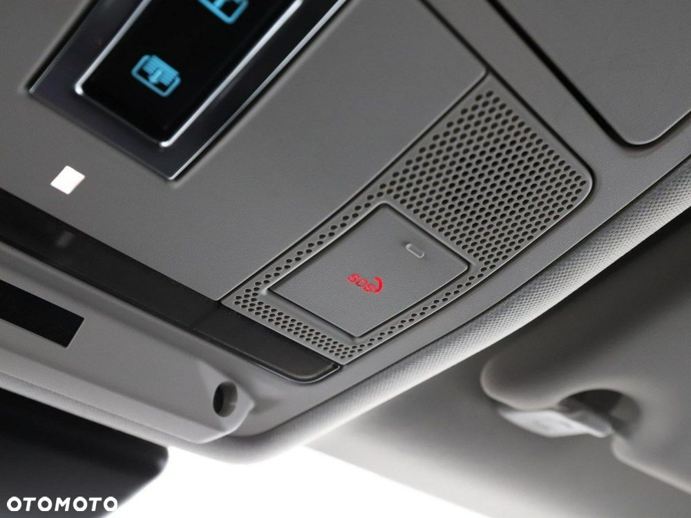 Jaguar E-Pace P200 AWD - 37