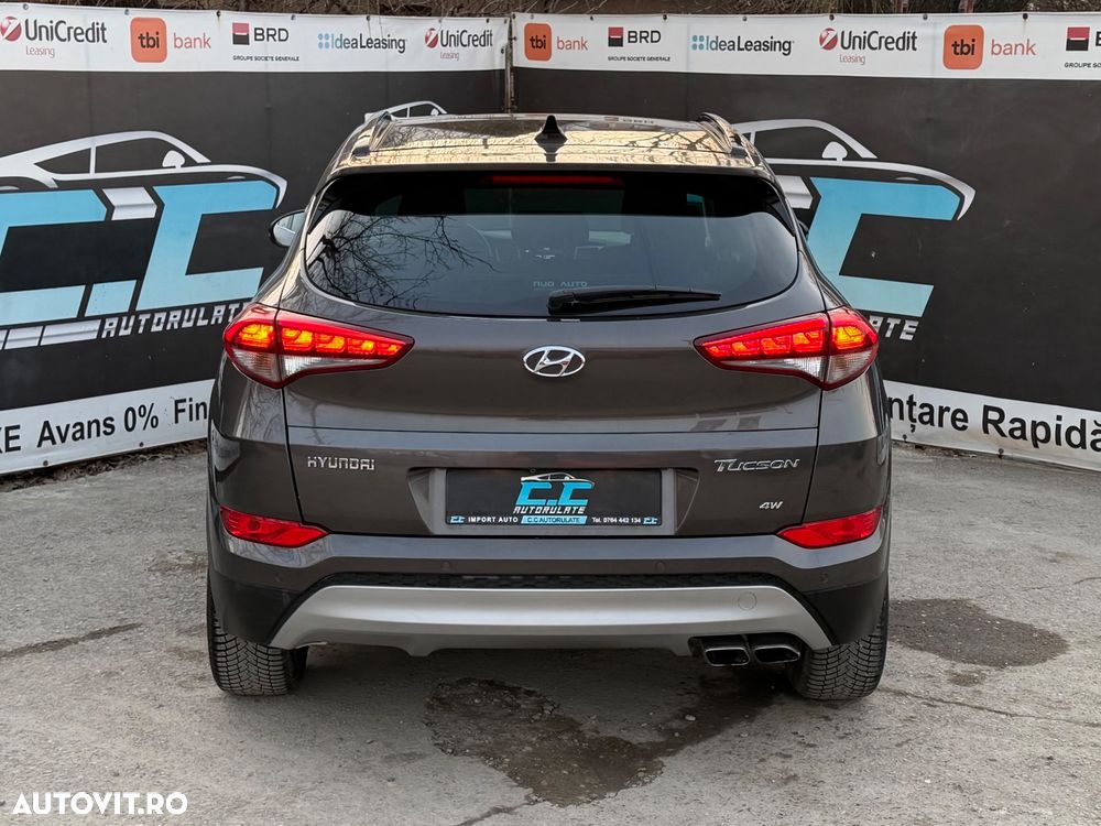 Hyundai Tucson 2.0 CRDI 4WD 6AT Style - 37