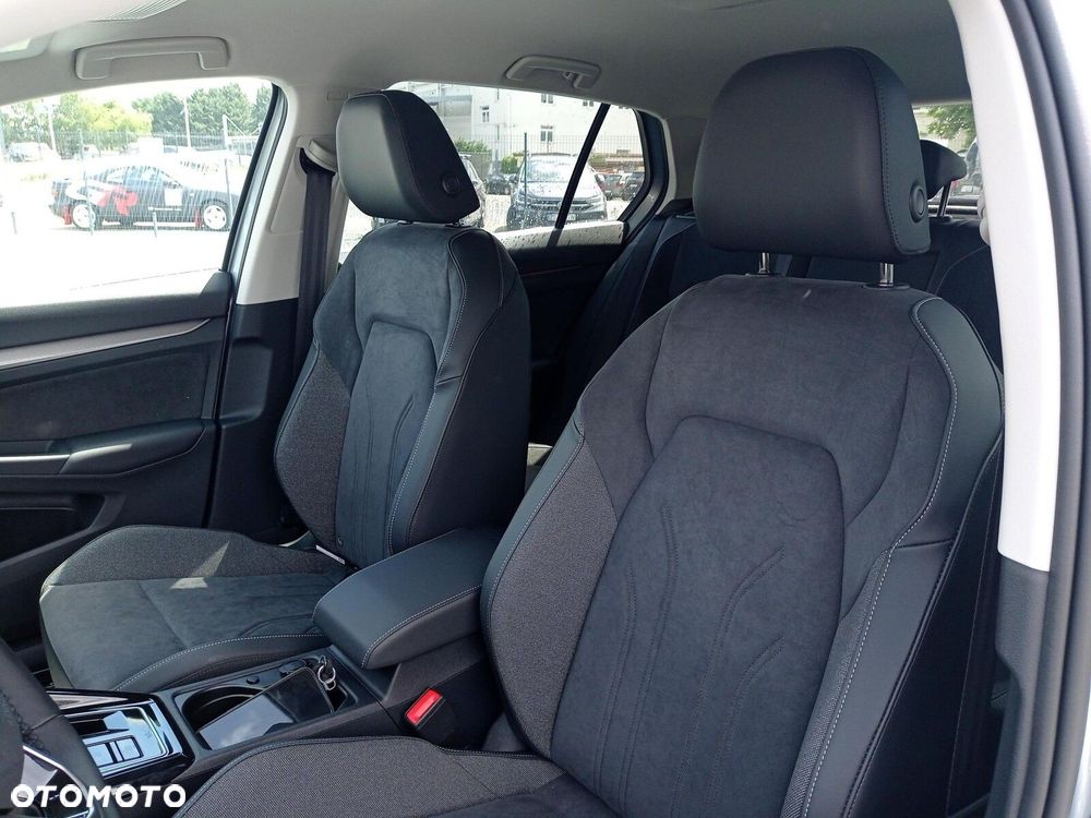 Volkswagen Golf - 11