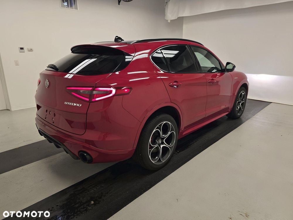 Alfa Romeo Stelvio 2.0 Turbo 16V AT8-Q4 Veloce - 2