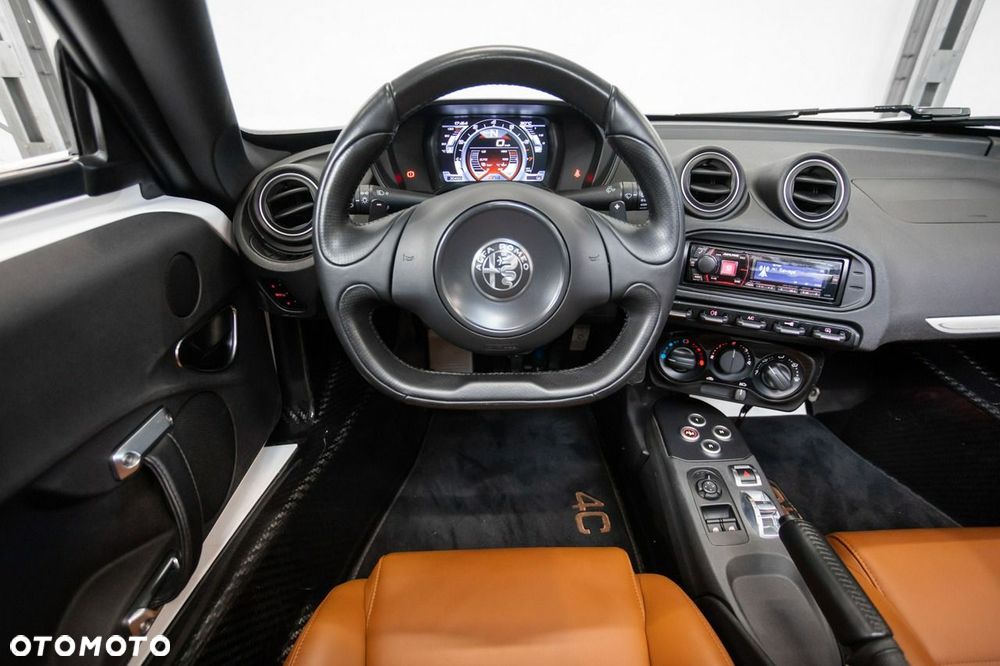 Alfa Romeo 4C - 26