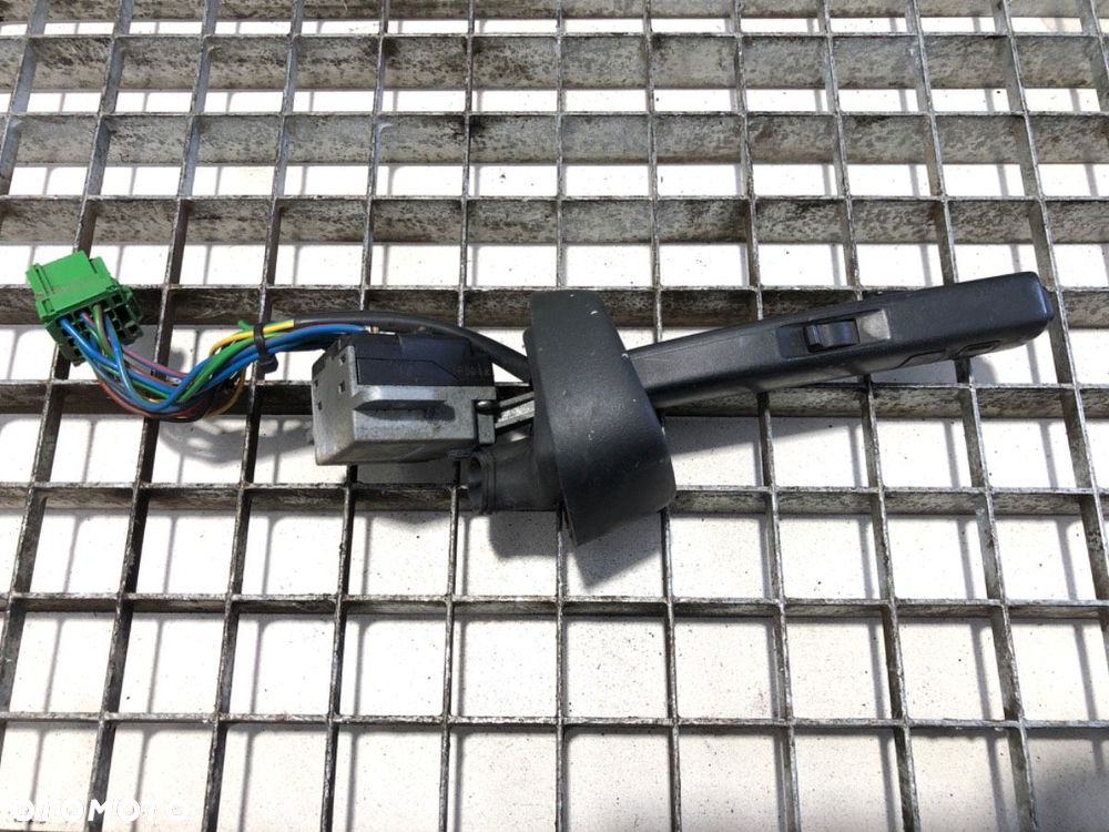 PRZEŁĄCZNIK WYCIERACZEK  VOLVO FH 2005 - 2022 460 21005294 - 2