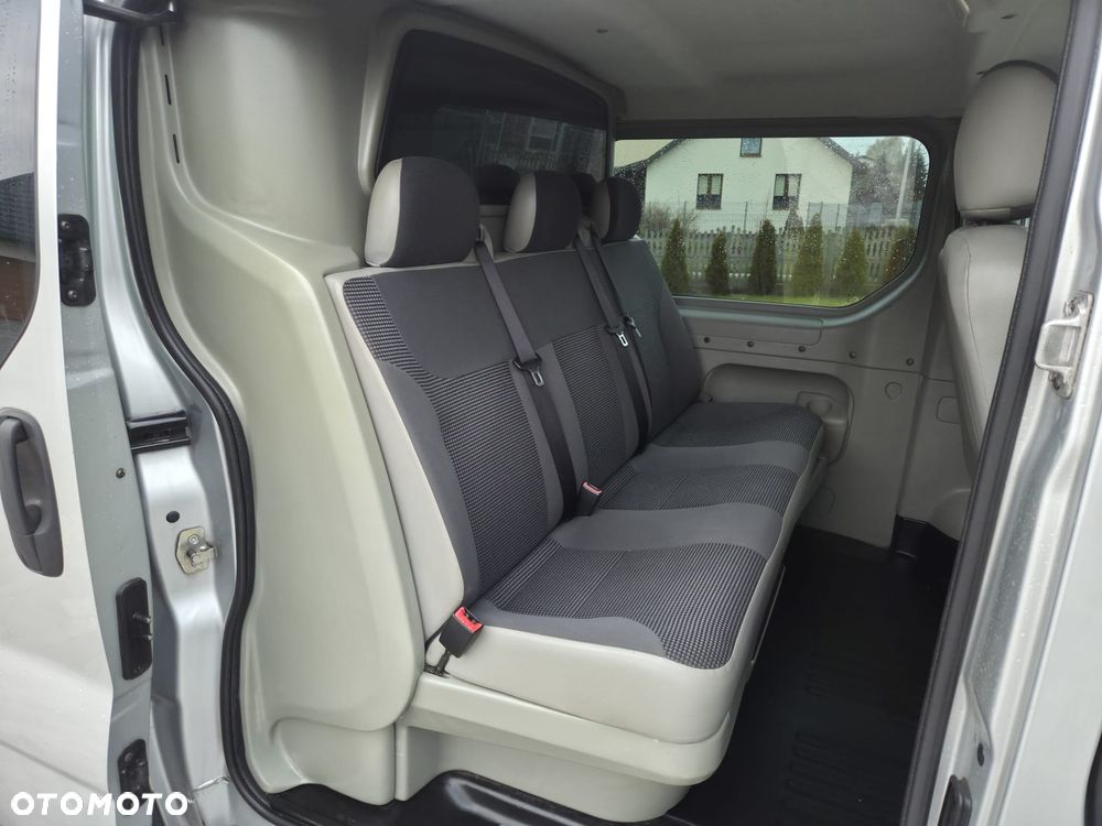 Renault TRAFIC LONG KLIMA TEMPOMAT ORYGINAŁ DUBEL KABINA ZADBANY FULL OPCJA DOPOSAŻONY - 8