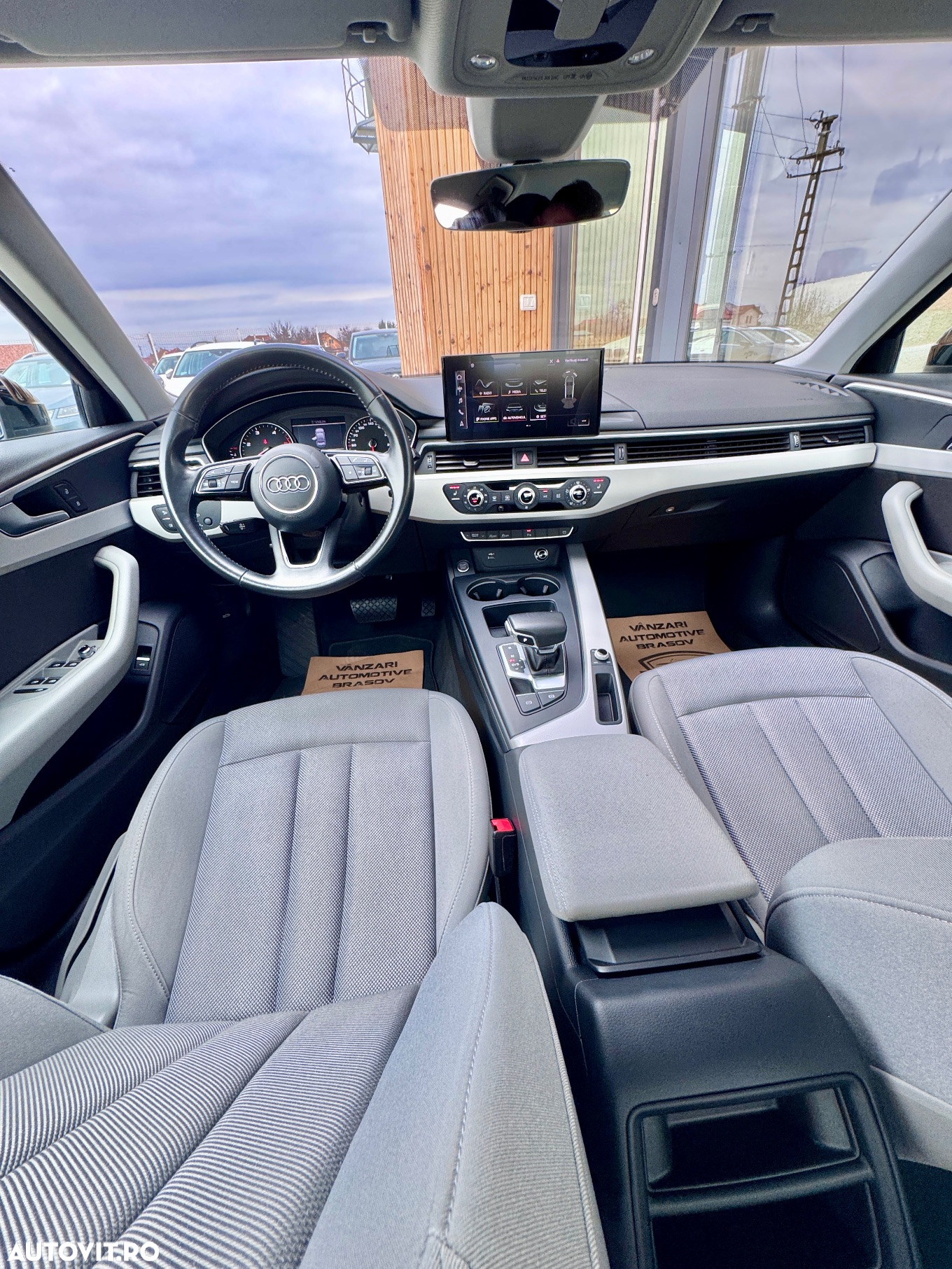 Audi A4 Avant 35 TDI S tronic - 13