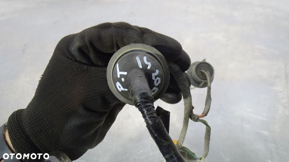 WKŁAD LAMPY PRAWY TYŁ LEXUS IS200 2.0 - 3