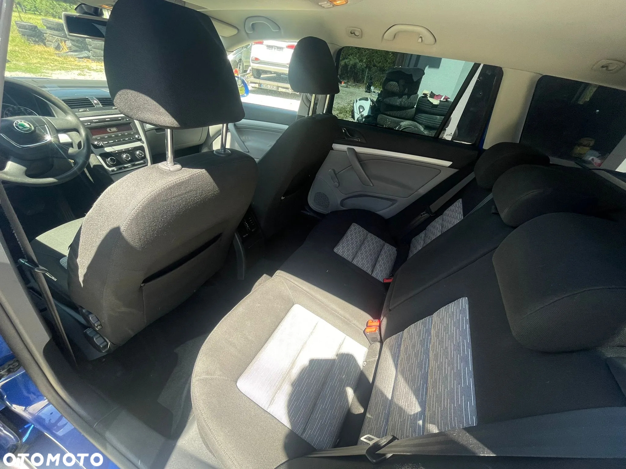 Skoda Octavia 1.4 TSI Ambiente DSG - 25