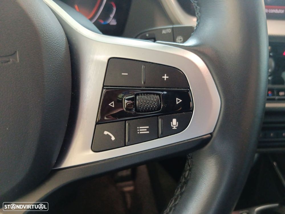 BMW 116 d Pack Desportivo M Auto - 26