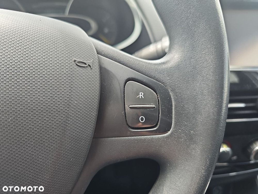 Renault Clio 1.2 16V Alize EU6 - 15