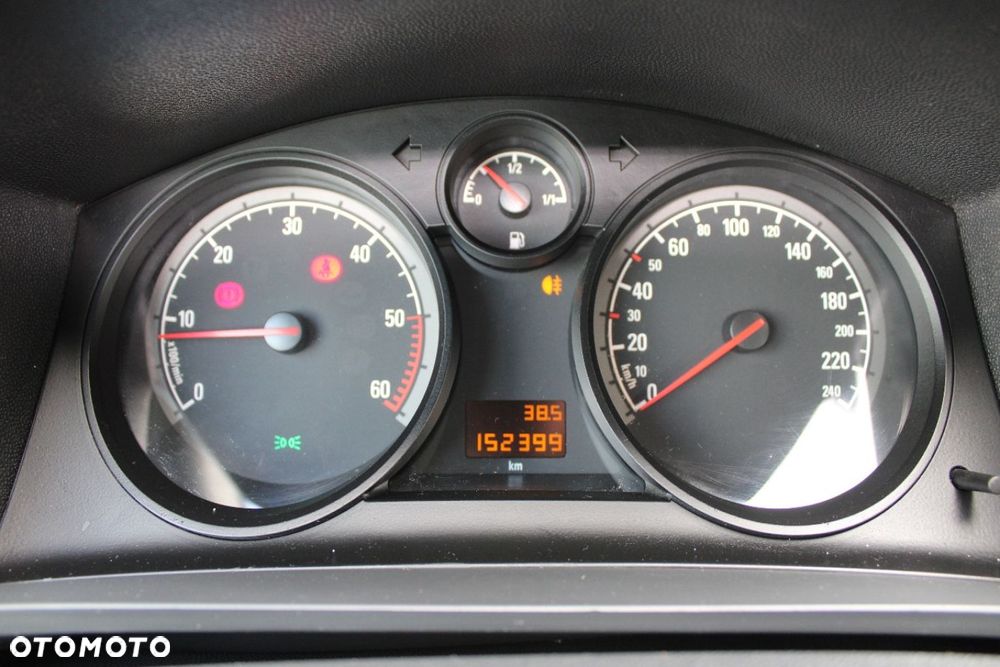 Opel Zafira - 26