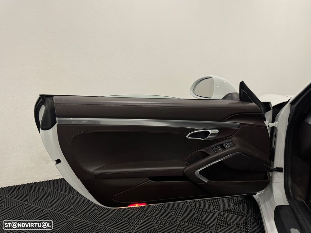 Porsche 911 (991) Carrera 2 - 53