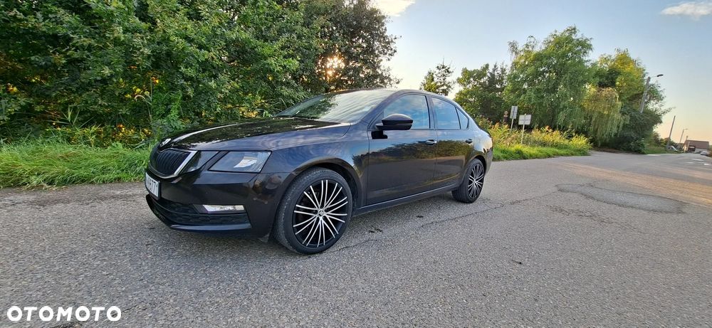 Skoda Octavia 2.0 TDI Ambition DSG - 3