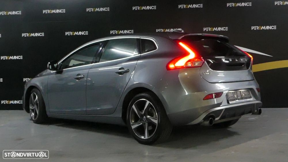 Volvo V40 D2 R Design - 13