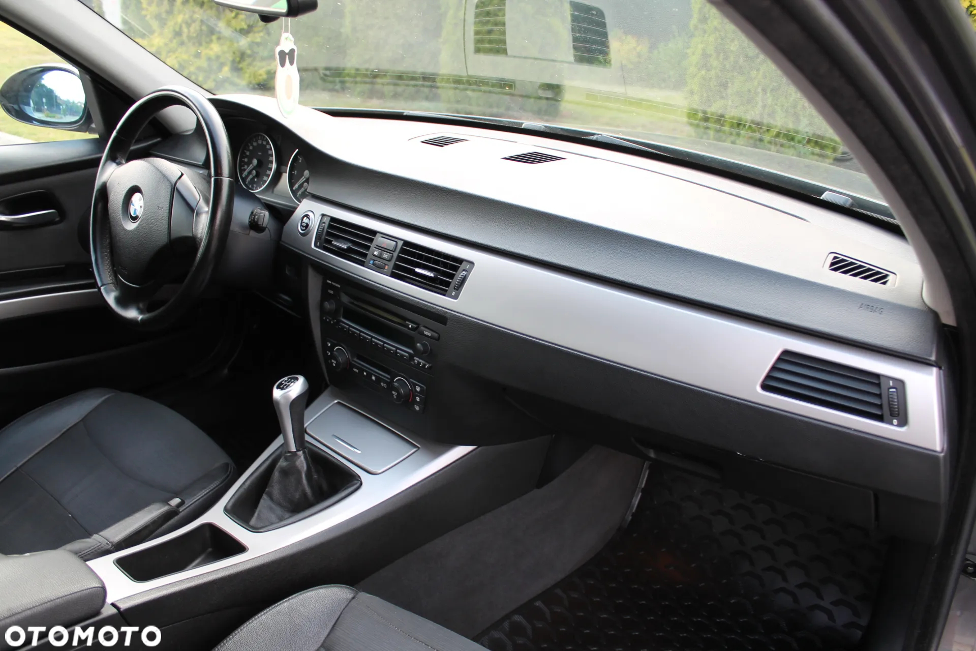BMW Seria 3 320i - 31