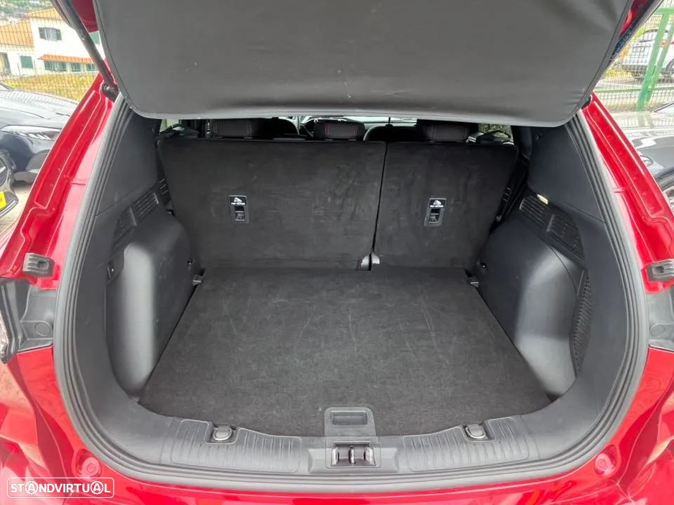 Ford Kuga 1.5 EcoBoost ST-LINE - 14