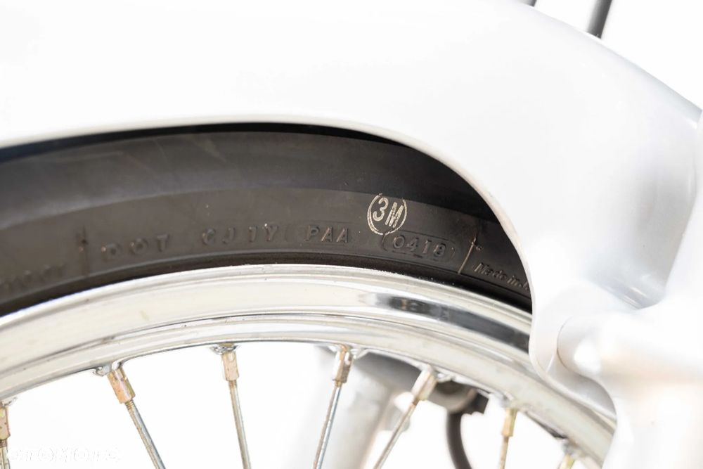 Suzuki Intruder - 32