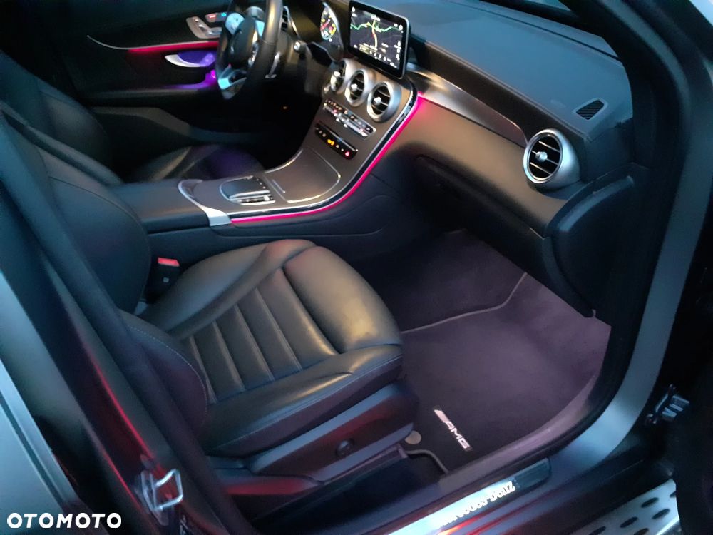 Mercedes-Benz GLC 200 4Matic 9G-TRONIC AMG Line Plus - 34