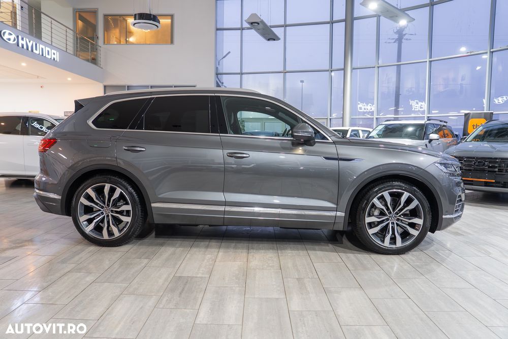 Volkswagen Touareg 3.0 V6 e-Hybrid 4Motion Aut. Elegance - 9