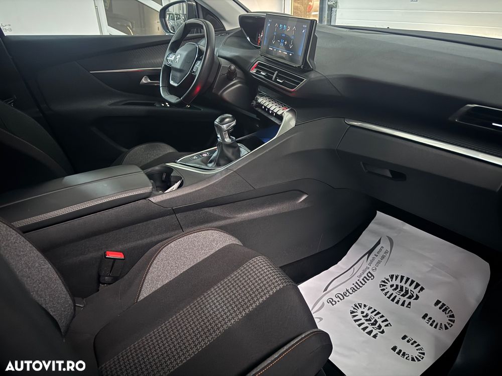 Peugeot 3008 PureTech 130 Stop & Start GPF Active - 6