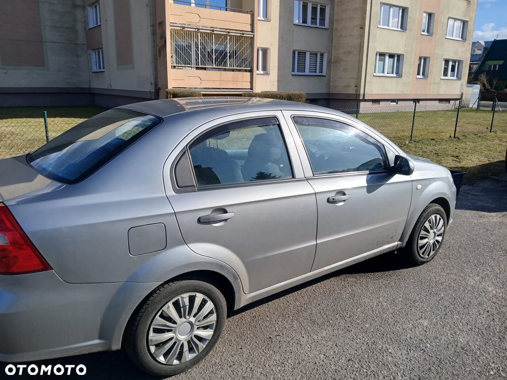 Chevrolet Aveo 1.4 LT - 4