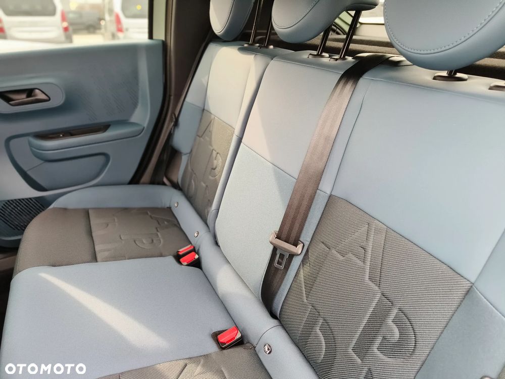 Fiat Grande Panda 1.2 mHEV Icon eDCT - 11