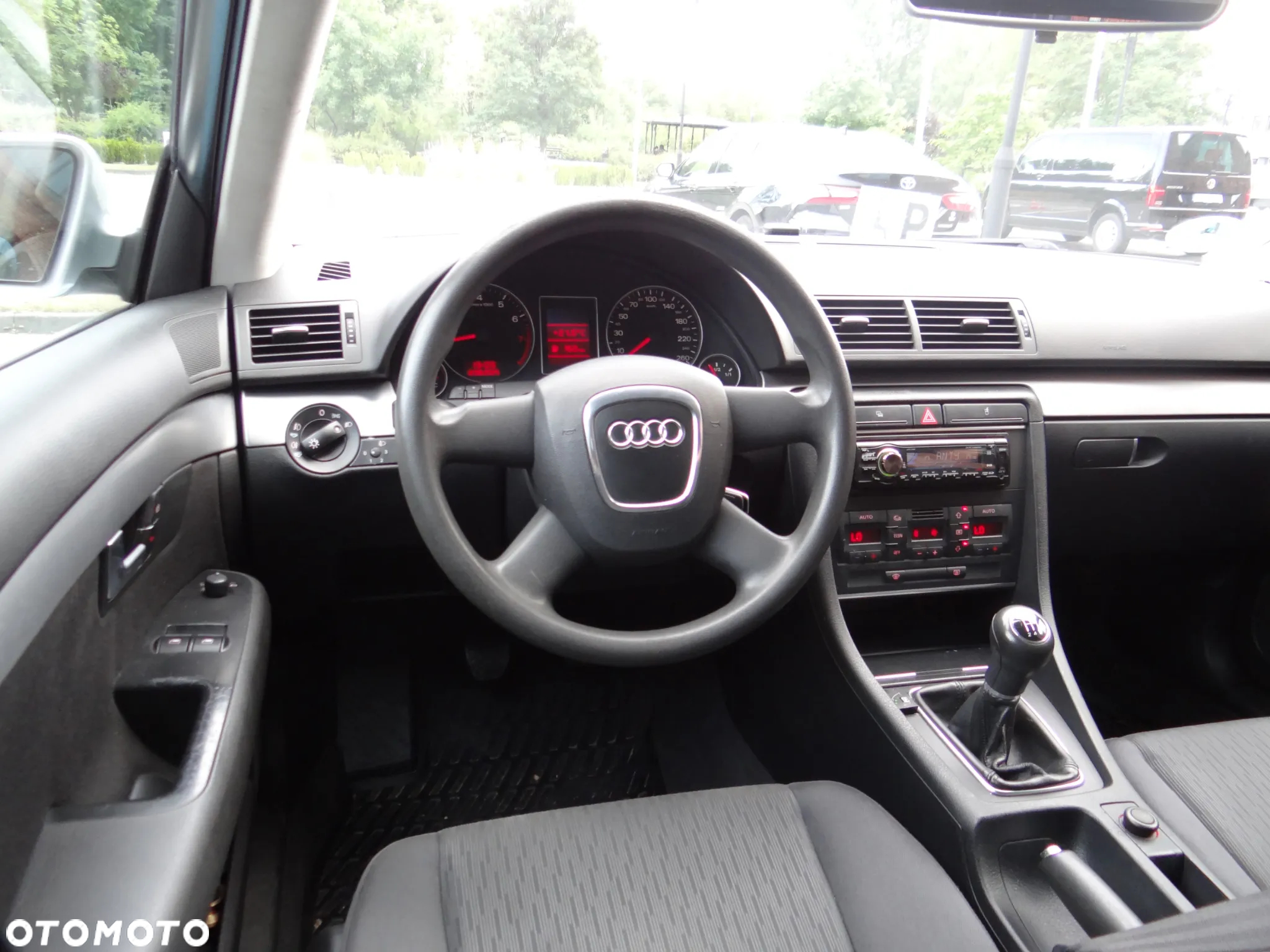 Audi A4 1.6 - 23