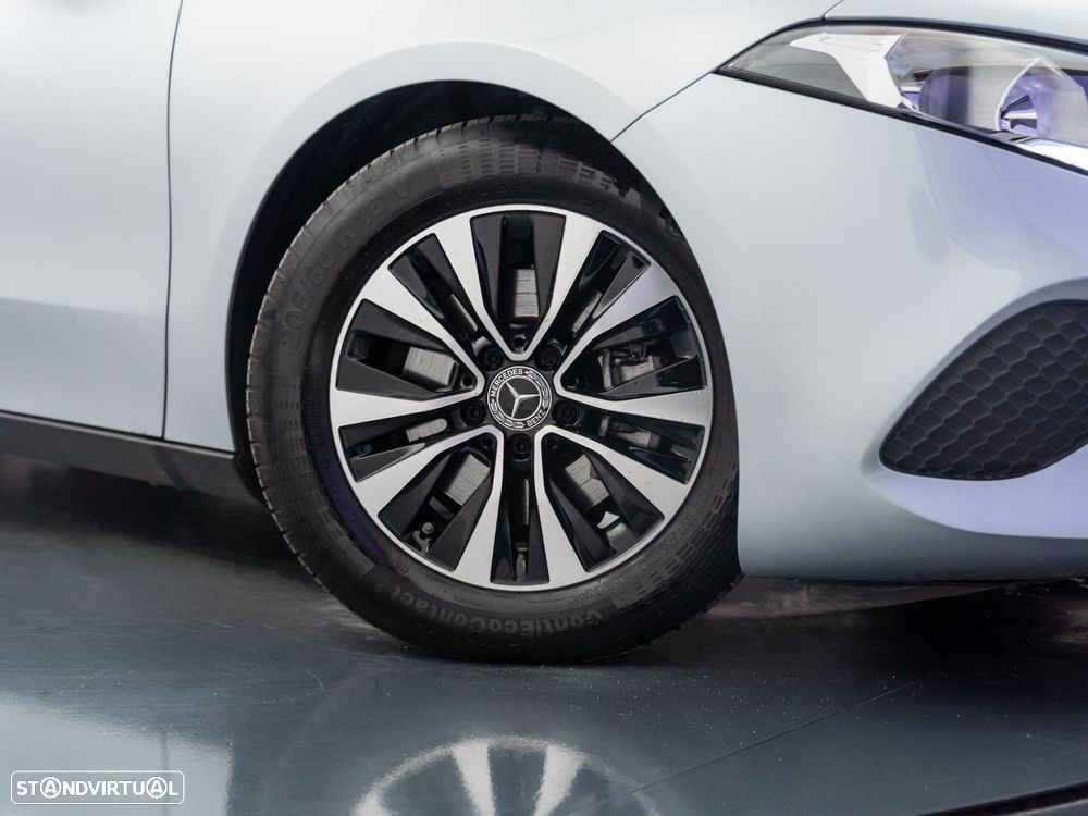 Mercedes-Benz A 200 Limousine d - 9