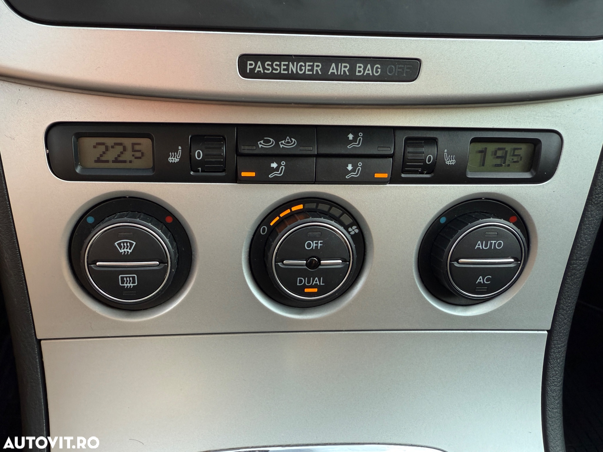 Volkswagen Passat Variant 2.0 Blue TDI SCR Comfortline - 18