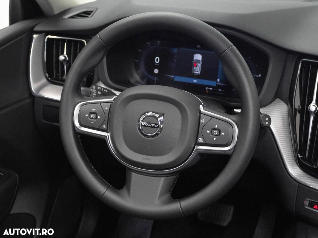 Volvo XC 60 Recharge T6 AWD AT Core - 16