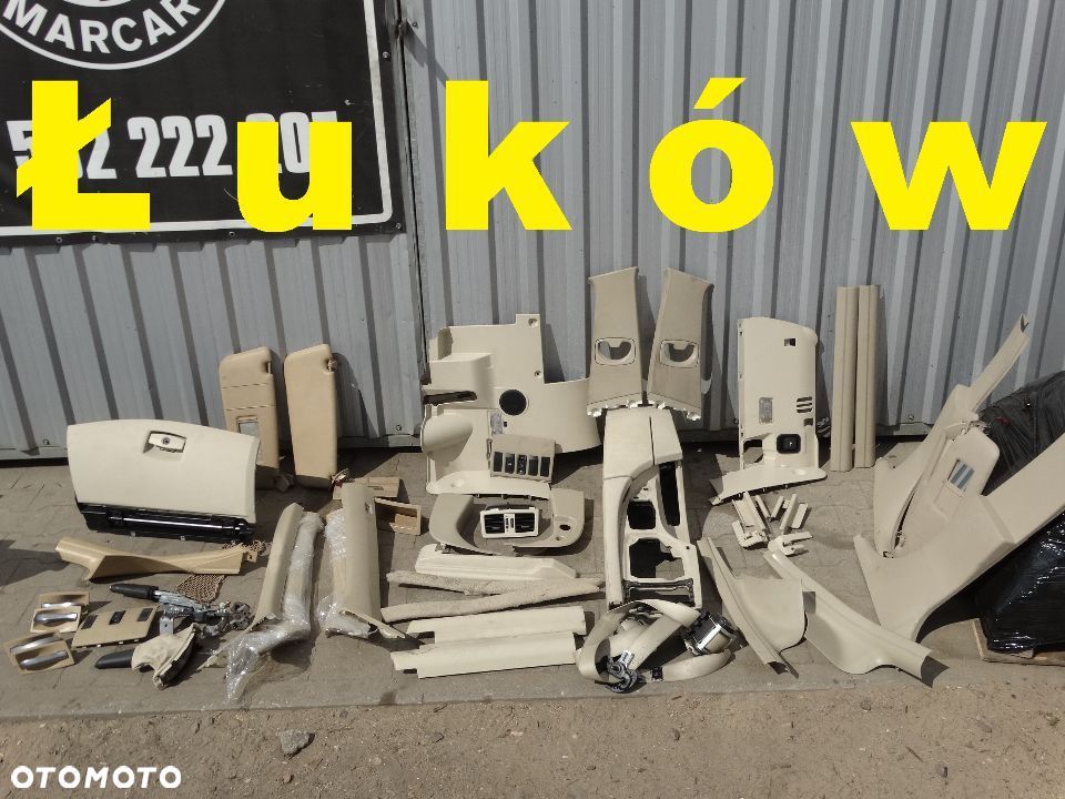 BMW E60 Beż Beige CremeBeige Tapicerka Plastiki Wnętrze - 1