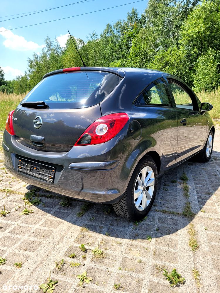 Opel Corsa 1.2 16V Energy - 4