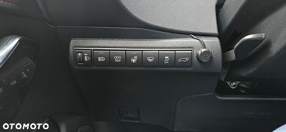 Toyota Corolla 1.8 Hybrid GR Sport - 24