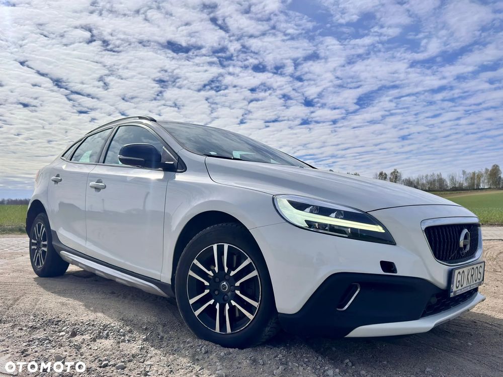 Volvo V40 Cross Country D3 Drive-E Momentum - 5