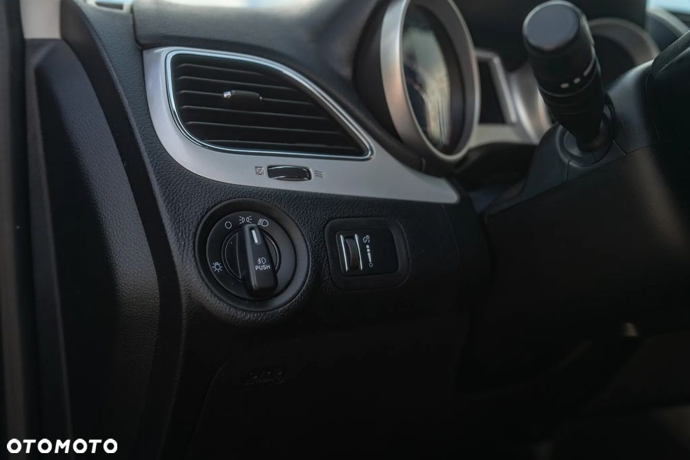 Dodge Journey - 11